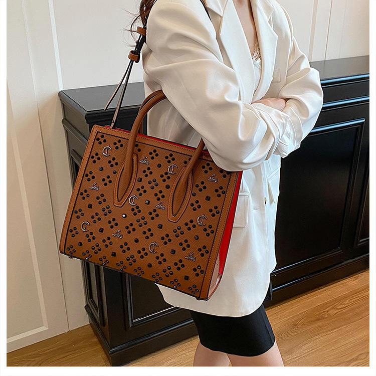 Retro Style Large-Capacity Portable Shoulder Bag for Women Durable Casual Tote with Zipper Closure Fashionable New Design - Image 4